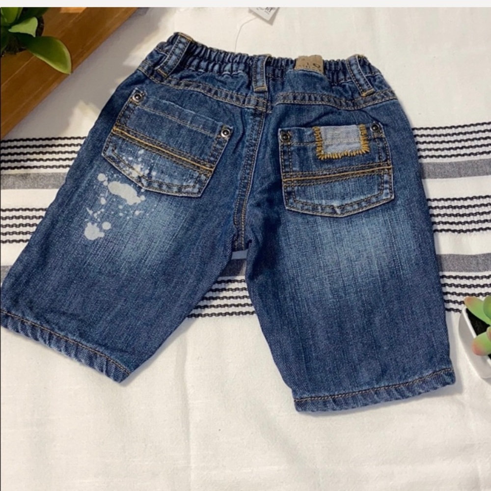 Jean - Picture 3 of 4